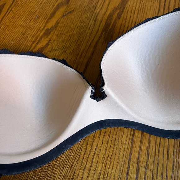▪️VICTORIA’S SECRET: Women’s 38D, black laced push-up bra w/adjustable straps▪️ - Picture 10 of 15